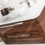 RADIUS-SHINY-WALNUT-600x384-1.jpg